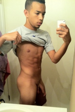 talldaddy:  kingschlong:  www.kingschlong.tumblr.com  http://talldaddy.tumblr.com  Yes lord