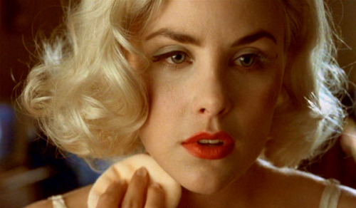 dreaminparis: Sherilyn Fenn in Ruby (1992).