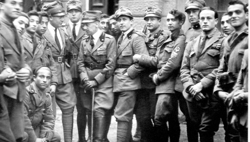 history-of-italy: On September 12, 1919, Gabriele D’Annunzio (the man in the center with 