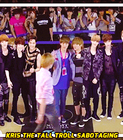 sumptuou5-deactivated20160305:  dorky exo with genie ► 