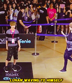 sumptuou5-deactivated20160305:  dorky exo with genie ► 