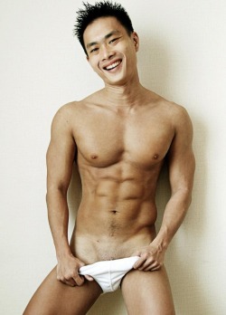 asian-guys-are-sweet:  Asian guy buffet…