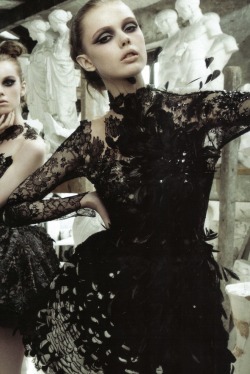  frida gustavsson | valentino HC | vogue italia 09 