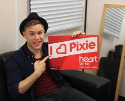 ollyofficial:  http://twitpic.com/aqqmnj/full