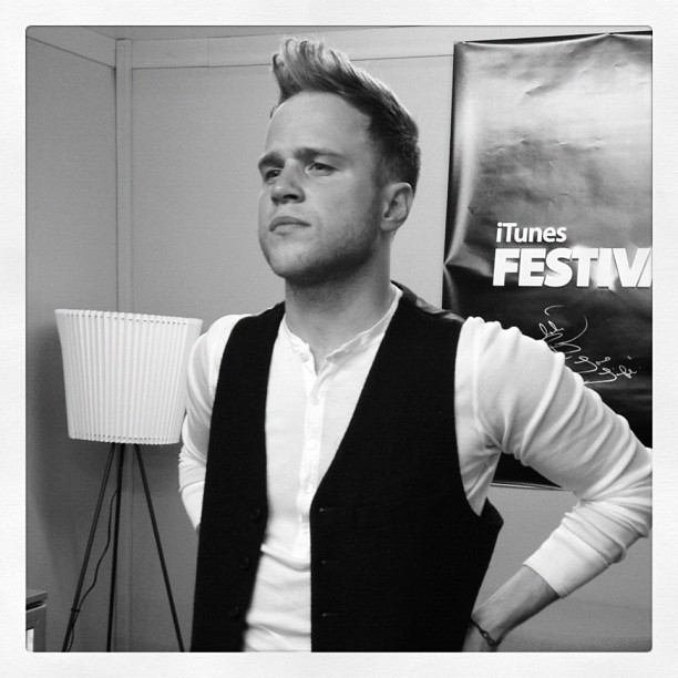 ollyofficial:  @ollyofficial  In the dressing room waiting to go on stage for ITunes
