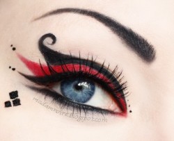 as-seen-on-pinterest:  Harley Quinn Make-Up