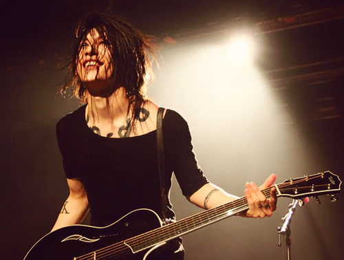 serissime:octaffle:036-038/100 Pictures of Miyavi (✖)Hey how did this get on my dash? Hi, MYV!oh goo