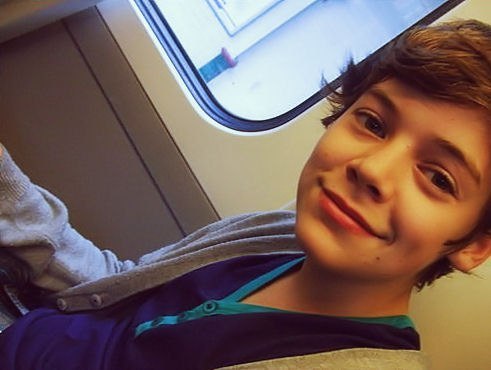 sass-masterfromdoncaster:  getthegreencardigan: larrystylinsonbelieva: jimmy-protestedd: onedirectionandeverythingelse: allforhazza: I will ALWAYS reblog fetus Harry. Or anyone of the boys in fetus form. i love this boy. harry was a pretty cute fetus