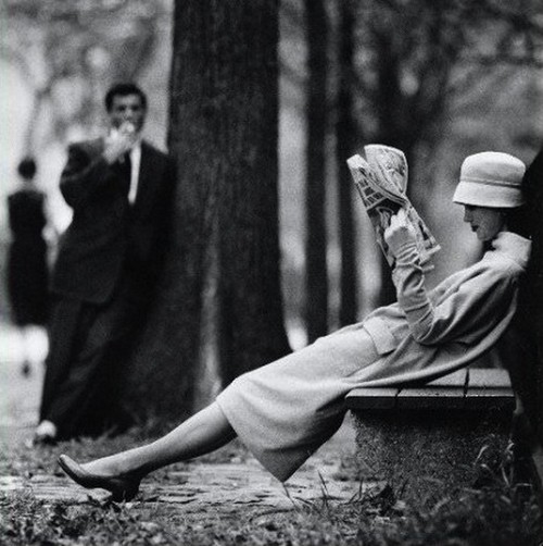 theniftyfifties:  Model on a park bench in Central Park, New York, 1957. Photo by