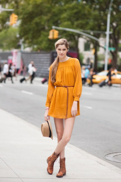 on-thestreets:  Model off Duty  perfect look