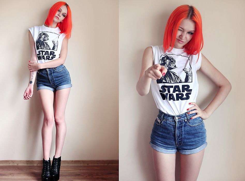 hotchicksinstarwarsshirts:  Empire wants You ! (by La Volpe) 