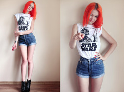 hotchicksinstarwarsshirts:  Empire wants