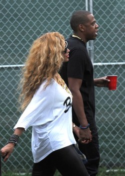 chelebelleslair:  Jay-Z and Beyonce seen