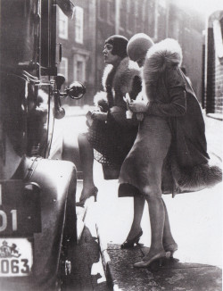 Drunkcle:  Scene From Berlin In The 1920S. Two Tauentzien Girls. Don’t Know What