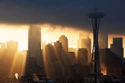 secretsofahappylife:  City Rays by Danny