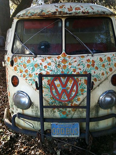 leshbyhonest:  This is the Odd Bus. It followed around the Grateful Dead the year