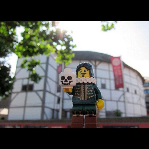 wiredforsound:  LEGO Collectible Minifigures : Actor (Taken with Instagram at Shakespeare’s Globe Theatre) 