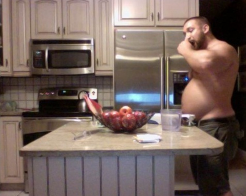 bellyhunks2:  Linebacker’s got a strict 10,000 calorie diet before the big game