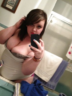 bbw-on-bbw:    cutie