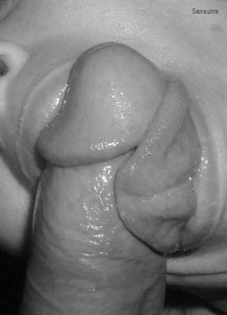 teasemeallyouwant:  wrap that tongue around 