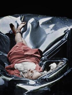 thesinset:  “The Most Beautiful Suicide” 23 year old Evelyn McHale, of Long Island, became engaged in early 1947. On April 30th, she took the train to Easton, PA to spend her fiance’s birthday with him at his college dorm. They planned to be married