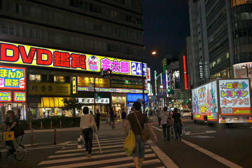 kuroyuki:  120902_054__MG_4191 by oda.shinsuke on Flickr. 