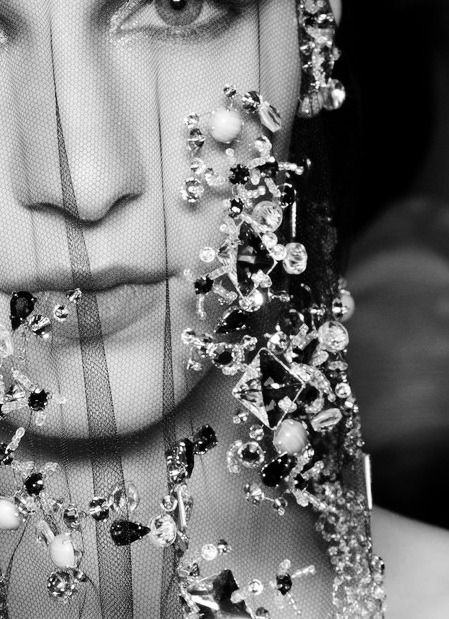 modne:  The Beauty Of Runway… No.31, Julia Nobis in Armani Privé Haute Couture