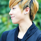 teentop-reactions:  9 photos of Changjo's smile requested by anon 