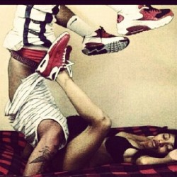 bigdaddyblack:  Love those #Shoes #Nikes #InstagramAfterDark #TeamFreak #BombHead  (Taken with Instagram)