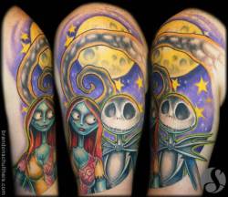 inkfreakz:  (via Jack &amp; Sally, Nightmare Before Christmas Tattoo)Artist:  brandon schultheis 