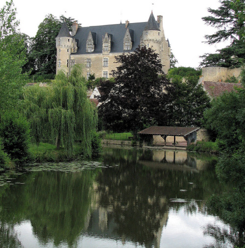 allthingseurope:Montrésor, France (by Vins64)