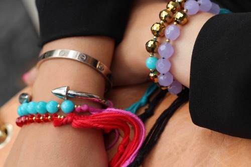 DIY Shashi Inspired Gemstone Bracelet Tutorial from stripes + sequins here. This is such a good