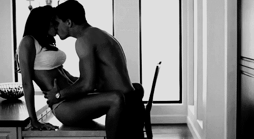 this was a sexy GIF until i noticed how the edge of that worktop is about to really