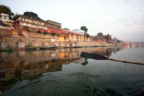 Dawn on the Ganges river (by navid j)