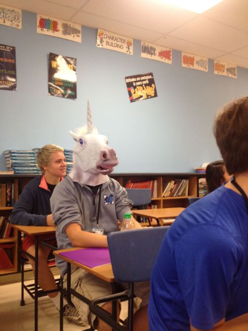 coldcashcolderhearts: youreyesyourlies: just a normal day at school same