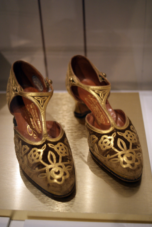 artschoolglasses:  Shoes from the Roaring Twenties exhibit at the Bata Shoe Museum 