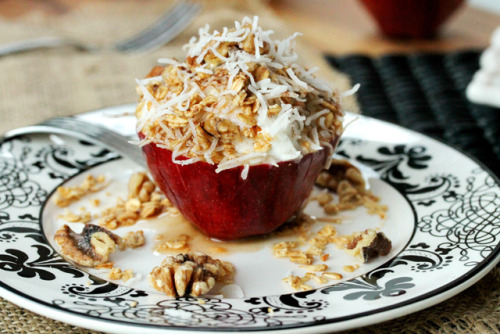 beautifulpicturesofhealthyfood:Apple Coconut Yogurt Cups…RECIPE 