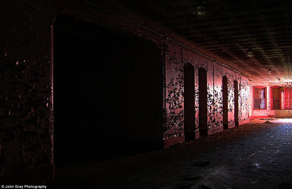 bunnywith:  Abandoned Asylums of New England by John Gray I don’t know about you,