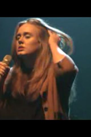 rollinginadele:  That hair!!