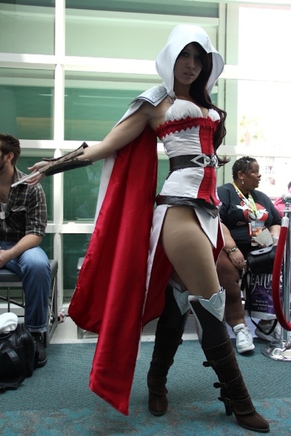 supamuthafuckinvillain:  fvckxswag:  omfg.  So when can I play with Her?