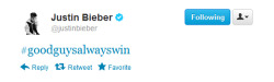 onedirectionrauhl:  Justin’s showing love