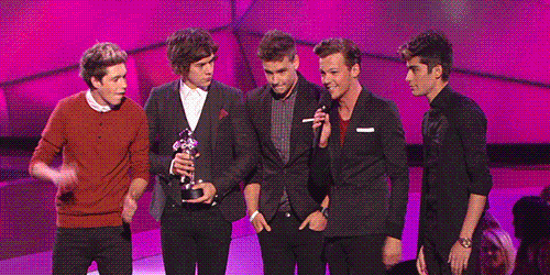1directionutopia:  guydirectioner4lifee:  best gif. my baby. nialler <3  the longer you watch it the funnier it gets. 