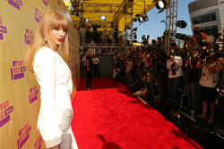 celebritypassionista:  Singer Taylor Swift