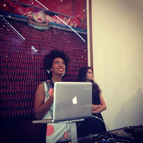 beautiful @solangeknowles giving an orange lip at @dvf #fno via @msandrews Join the fun! Share your 