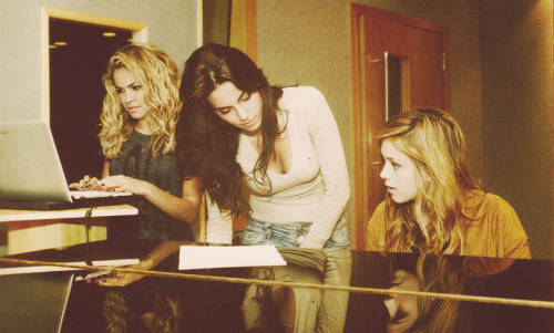 four-queens:  (x) 