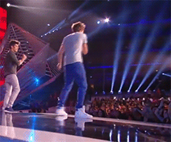 dirtiestgirlinamerica:  twonedandjb:  numbinmytoes: Zayn Malik werkin’ the 2012