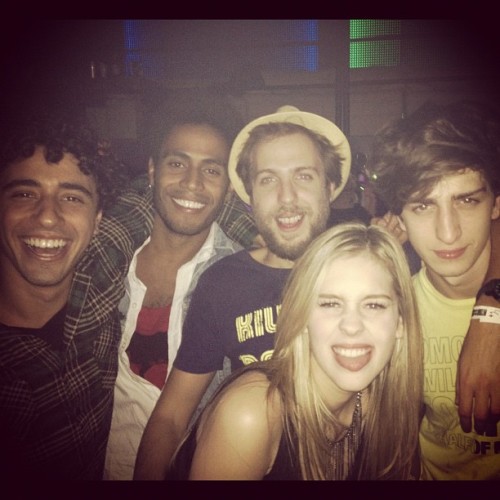 borgeswiak:  @icsilva: Enigma: qual dos elementos nunca esteve no núcleo cômico do folhetim adolescente “Malhação”? @haiutao @raelrael @johnnymassaro @sophiaabrahao #canja 