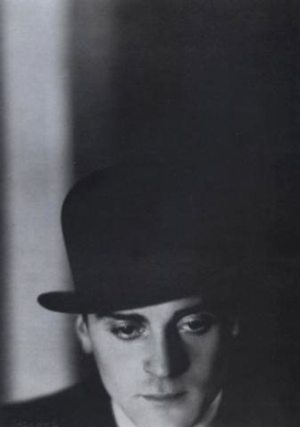 wehadfacesthen:  Franz Lederer, 1929, a photo by Lotte Jacobi via remarque 