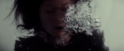 un-gif-dans-ta-gueule:  We Need to Talk About Kevin - Lynne Ramsay 