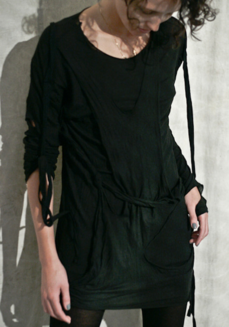 missing-light:  MANDULA clothing
